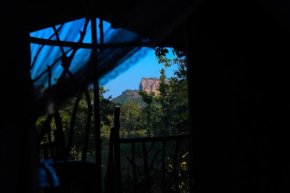 Sigiriya Rock Gate Tree House